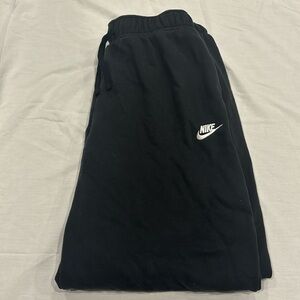 Black Nike pants
